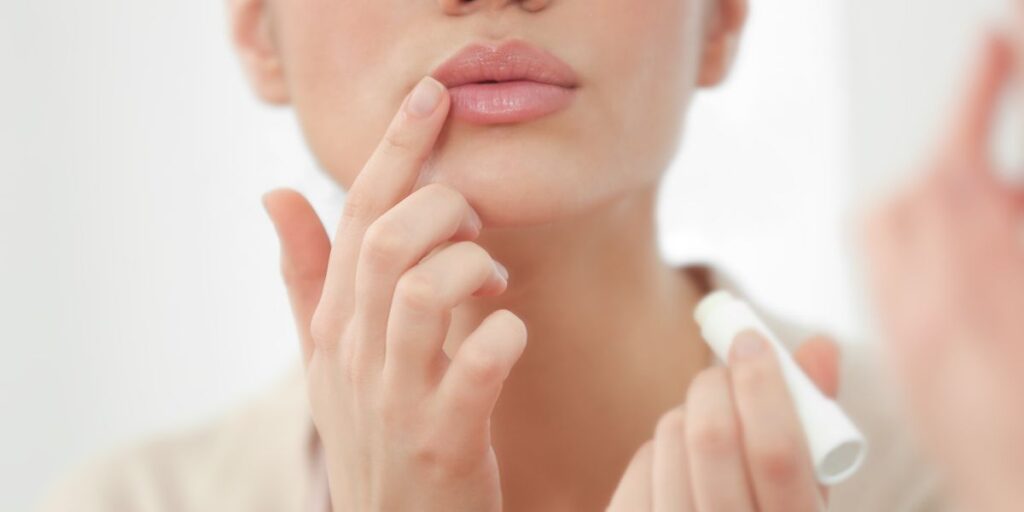 Cómo Organizar tu Rutina de Skincare en Solo 10 Minutos y Mantener una Piel Radiante