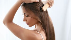 Lee más sobre el artículo Cuidado del Cabello en Verano: 3 Tips Efectivos para una Melena Espectacular